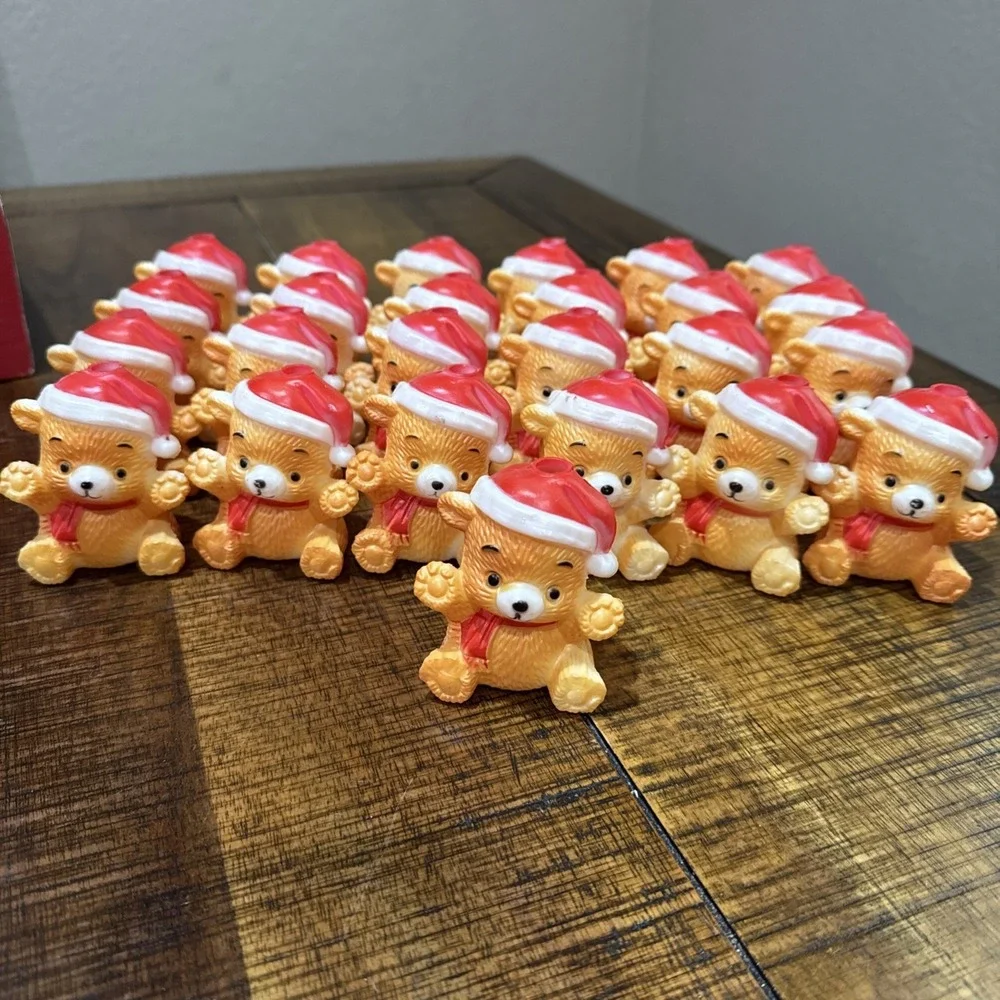 Lot of 25 Vtg Christmas Around the World Blow Mold‎ Teddy Bears w/Santa Hats